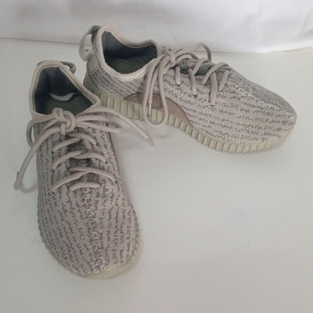 Adidas Boost Men's Gray 1.0 Wool Cable Knit Sneakers, Size 7